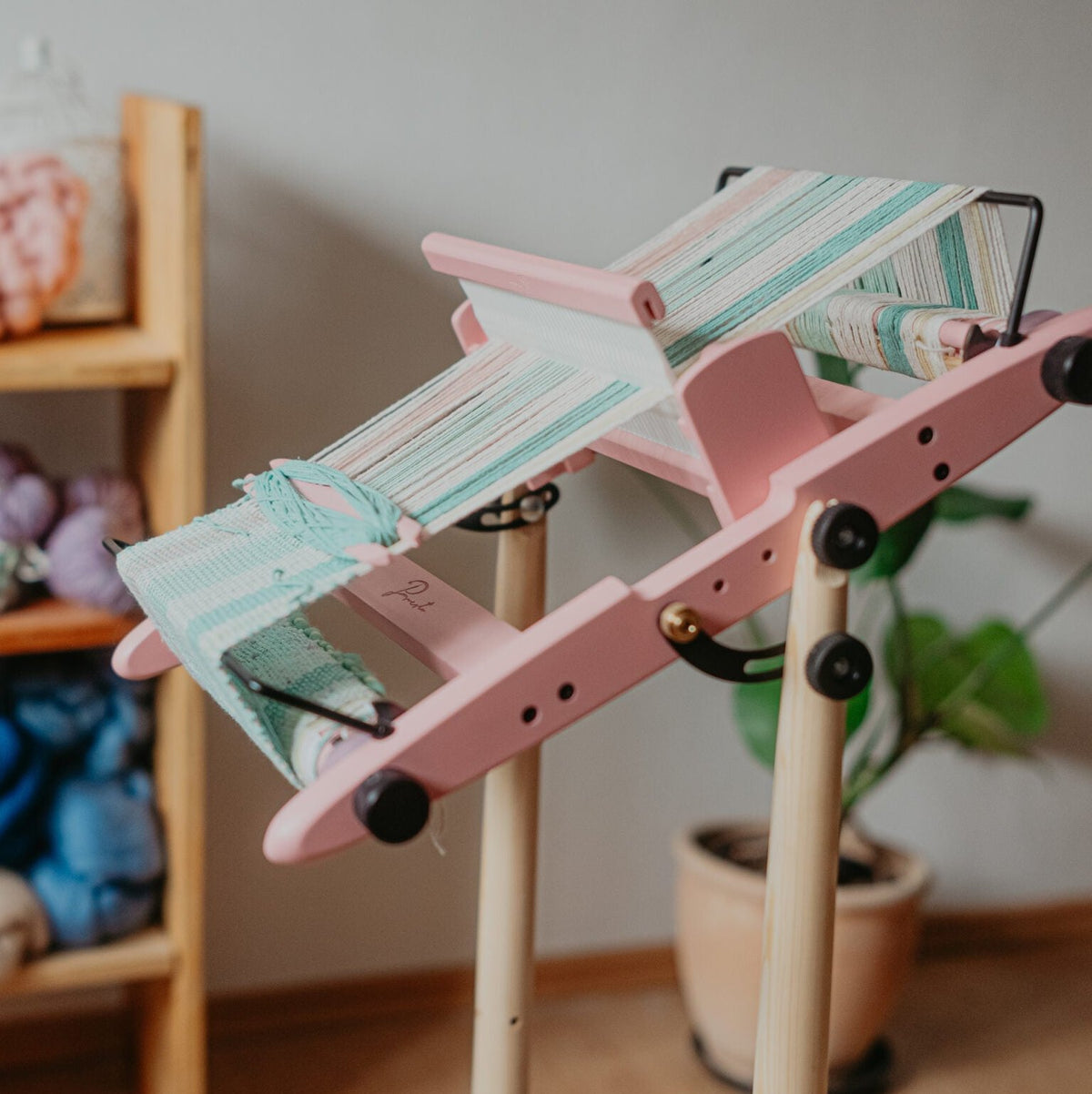 Kromski Presto Rigid Heddle Loom | Wild Hand