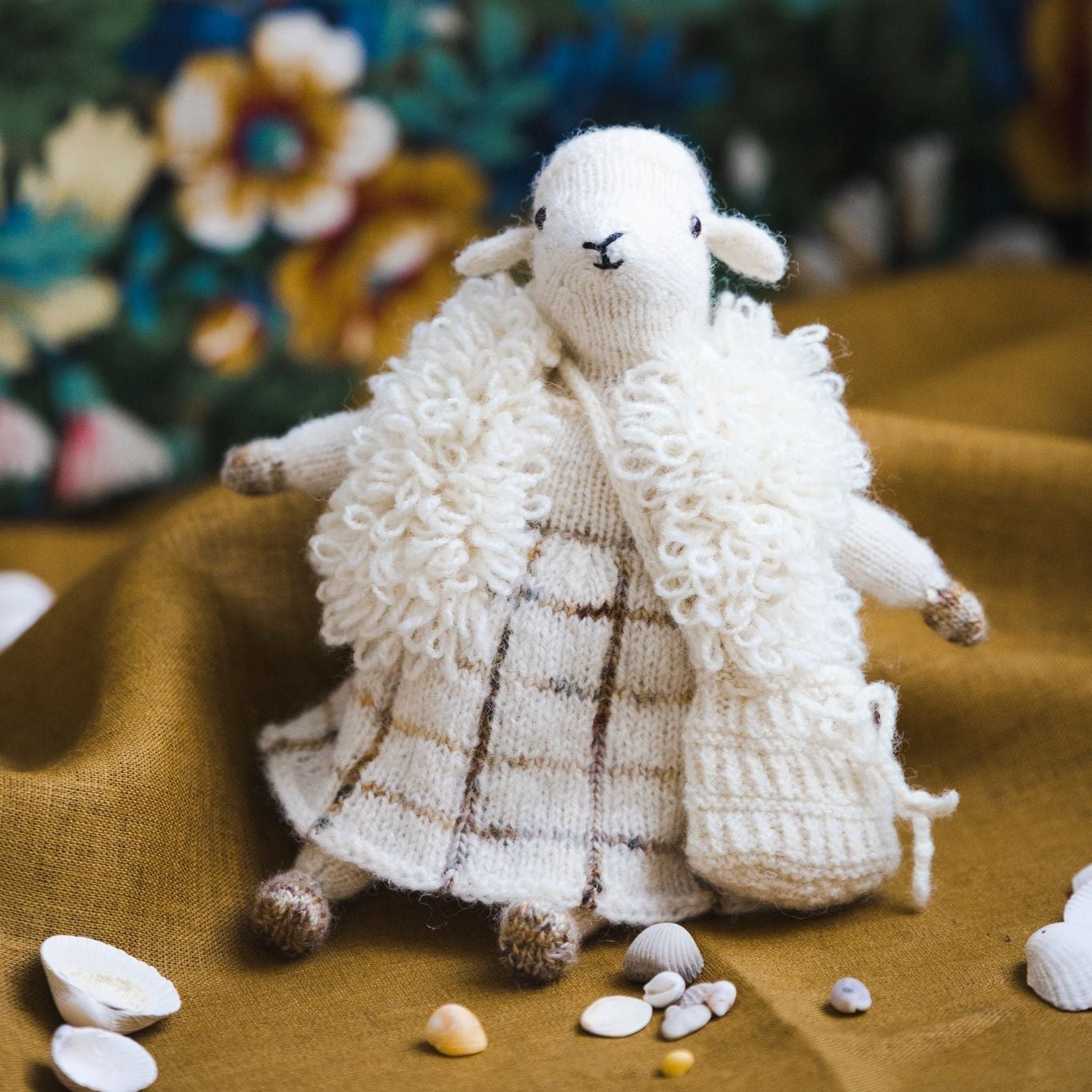 Mouche & Friends: Seamless Toys to Knit and Love | Wild Hand