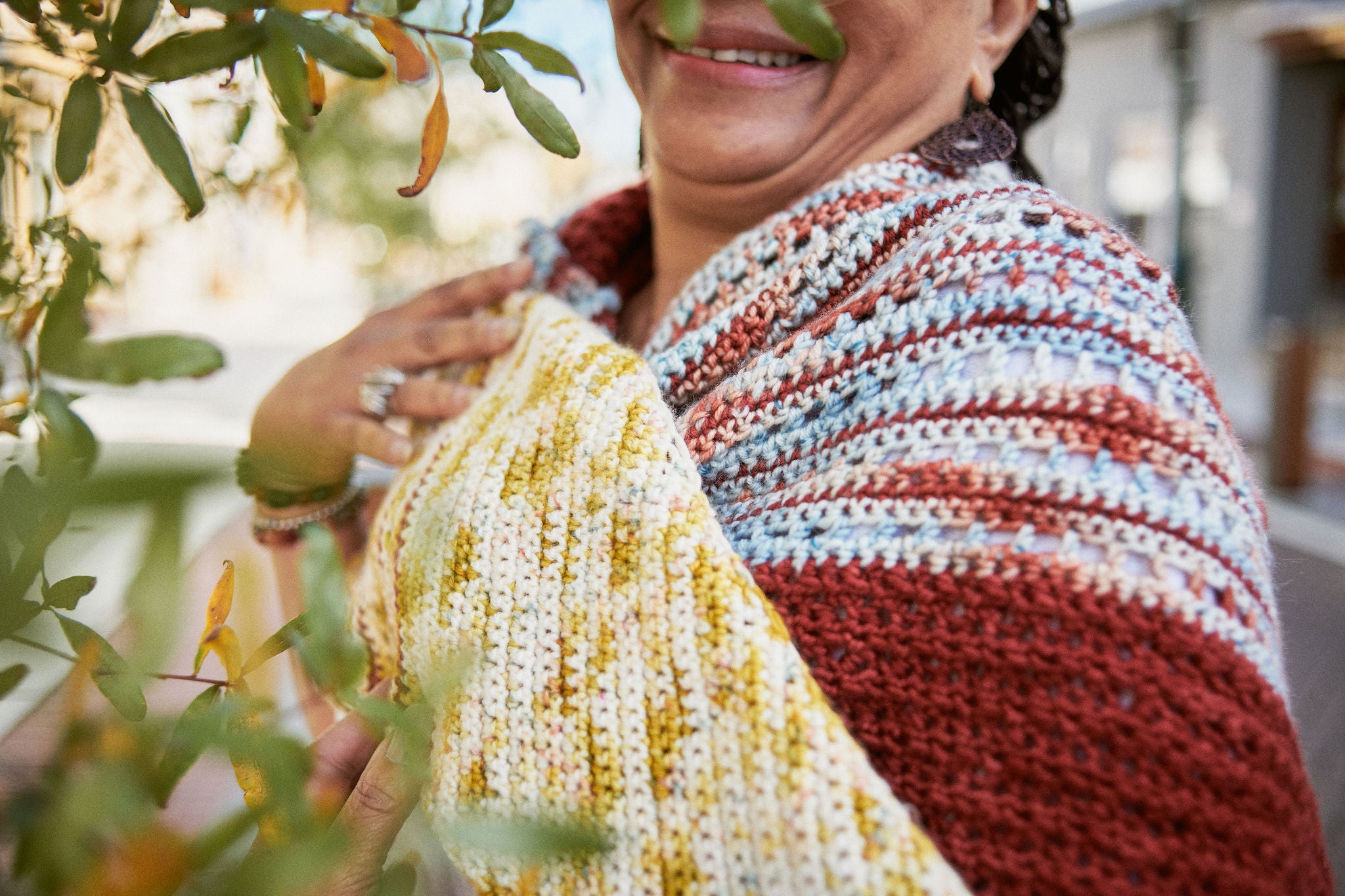 【新品✨】BIBLIOTHERK SCARF WITH HAND JEWELRY il_1080xN.6983324120_xyxi.jpg