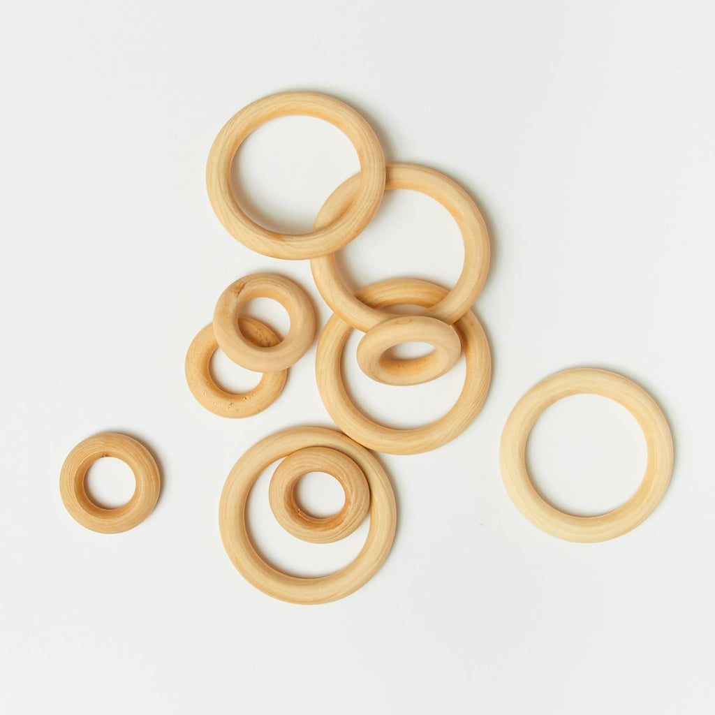 Unfinished Wooden Rings Multiple Sizes Solid Color Natural Wood